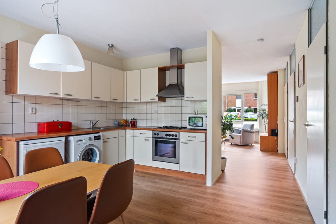 Photo 13 of Roodborststraat 11