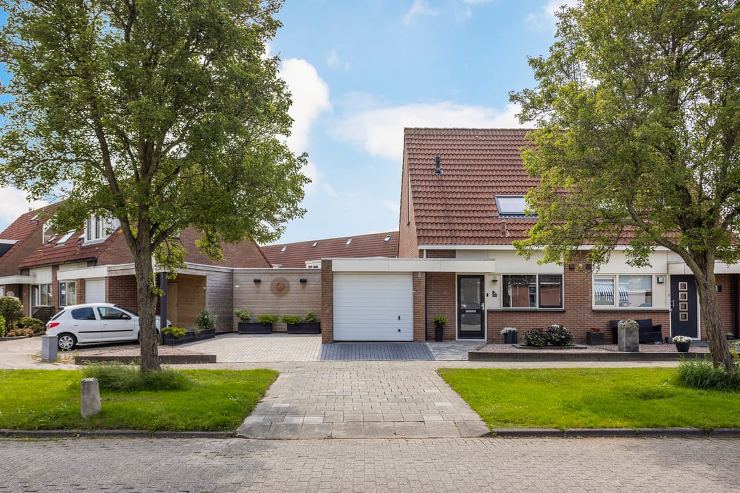 Foto 1 van Zilverschoon 17