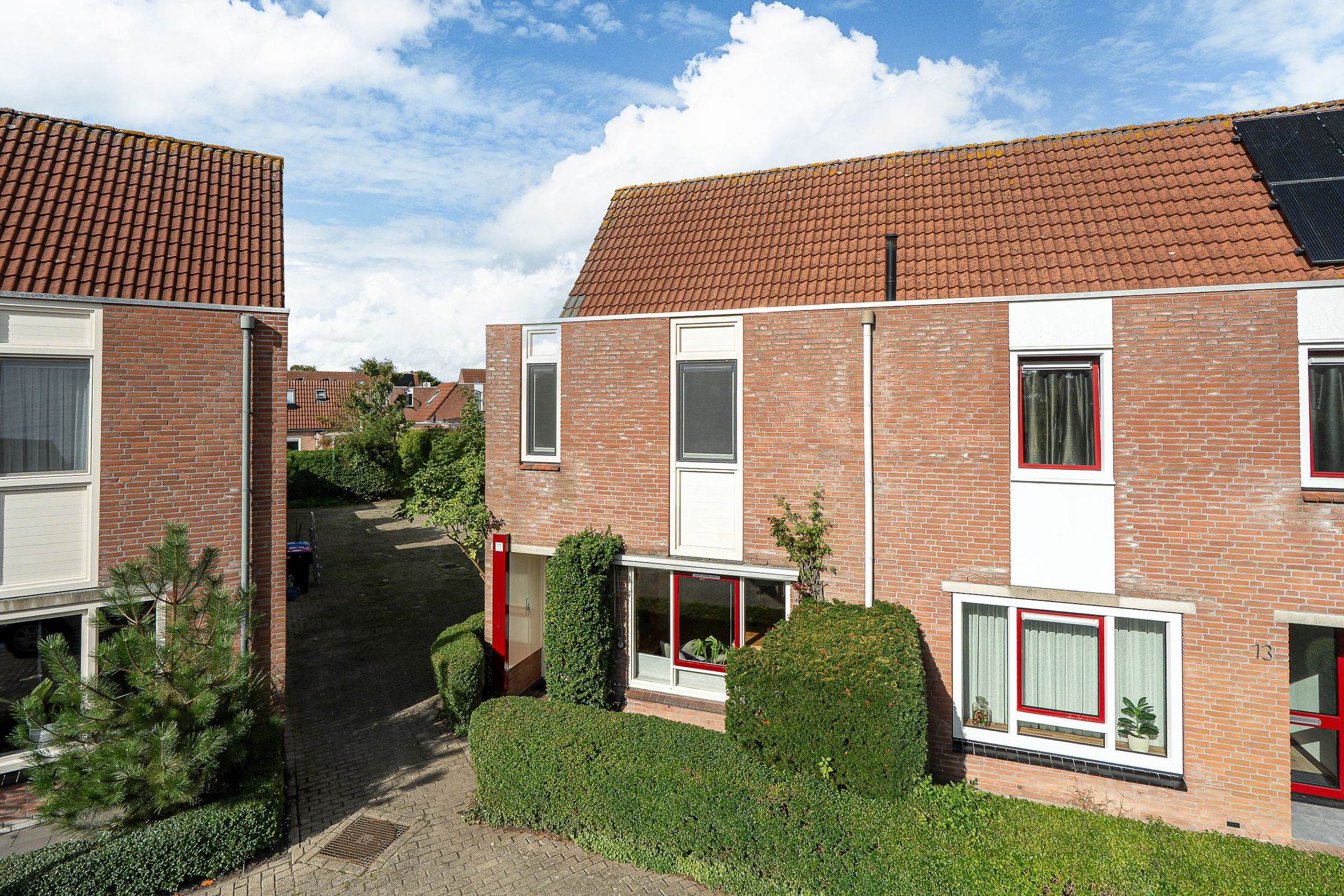 Photo 39 of Roodborststraat 11