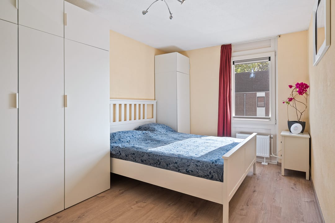 Photo 28 of Roodborststraat 11