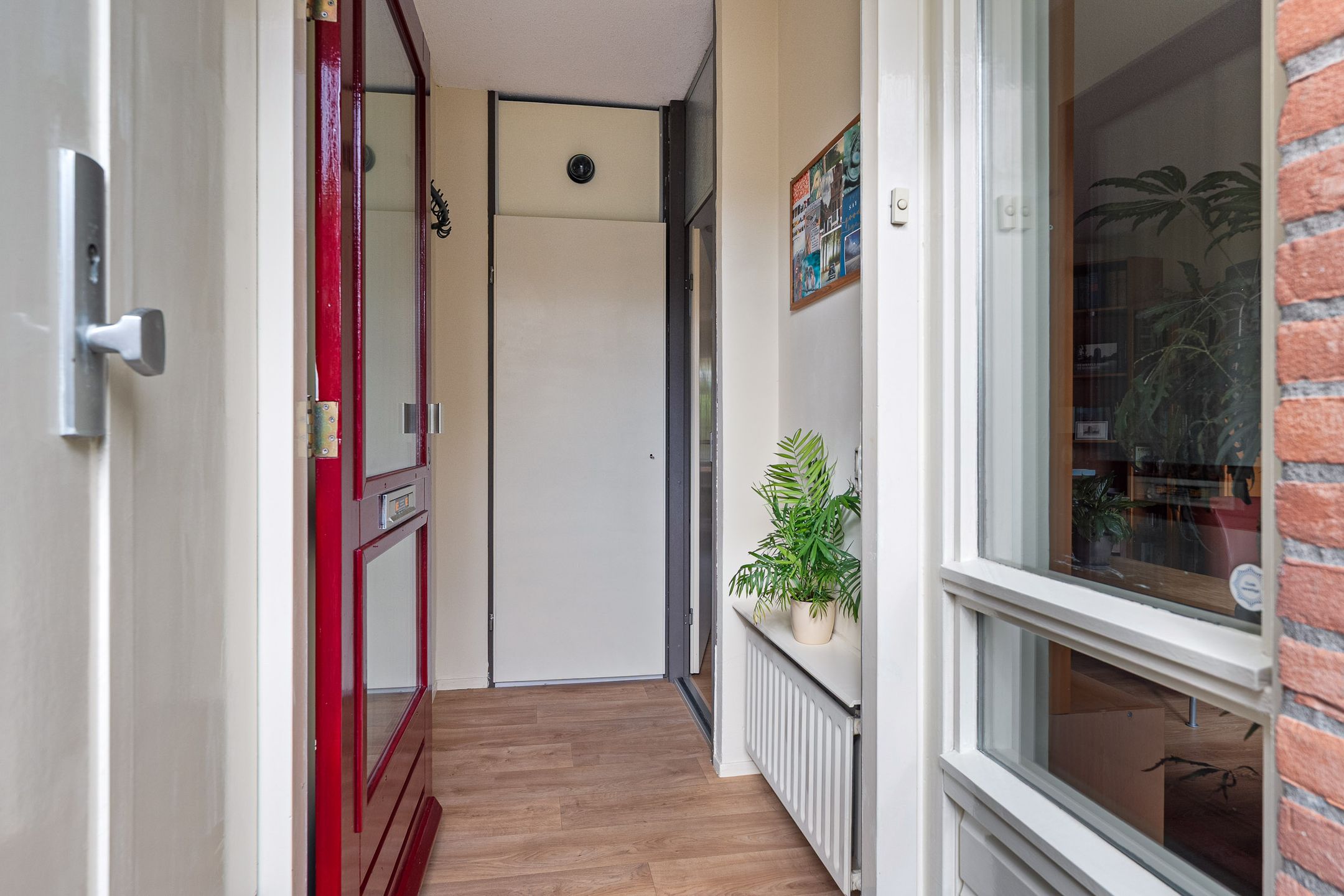 Photo 9 of Roodborststraat 11