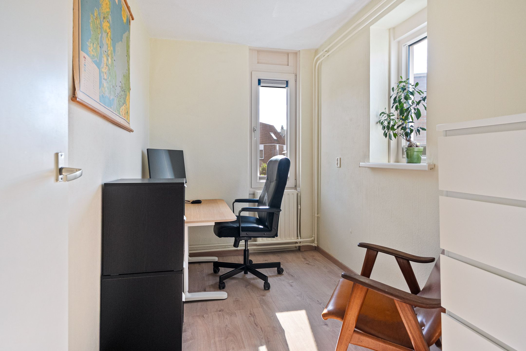 Photo 30 of Roodborststraat 11