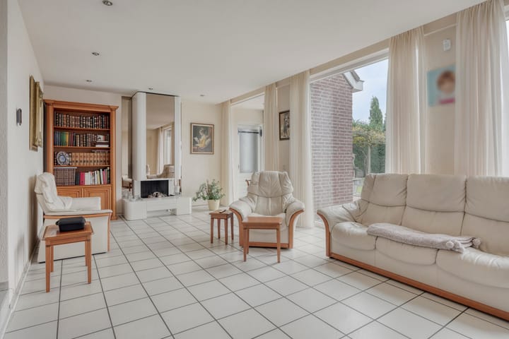 Vrijstaande woning te koop: Heiligenbergstraat 10, Bunde
