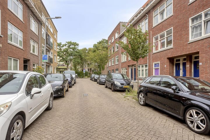 Photo 3 of Moerkerkestraat 4-B