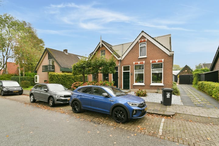 Twee-onder-één-kap te koop: Haaswijkweg West 54, Dordrecht