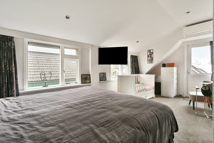 Twee-onder-één-kap te koop: Haaswijkweg West 54, Dordrecht