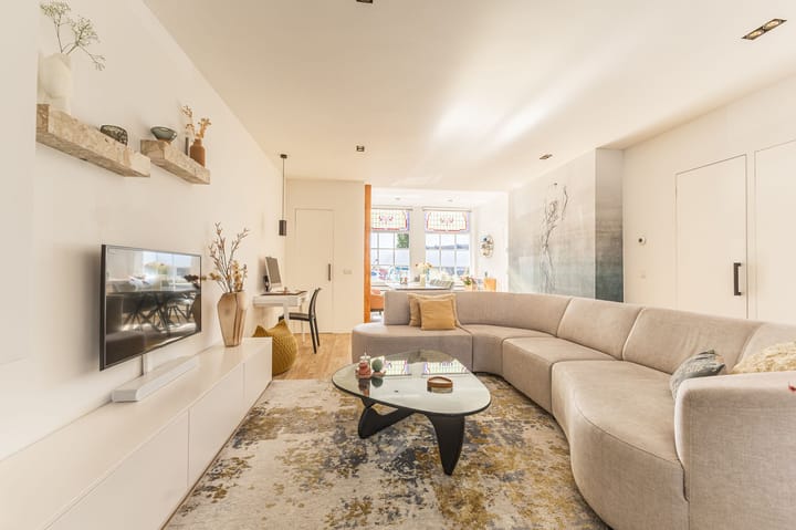 Tussenwoning te koop: Hooimarkt 24, Haarlem