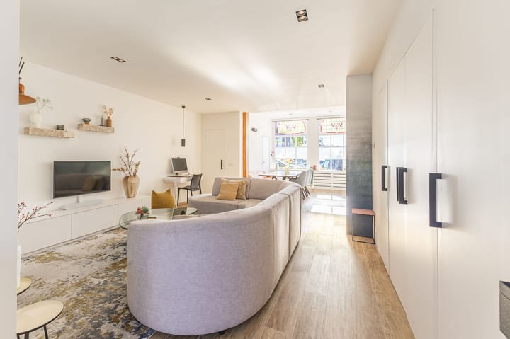 Tussenwoning te koop: Hooimarkt 24, Haarlem