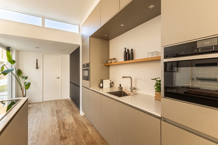 Tussenwoning te koop: Hooimarkt 24, Haarlem