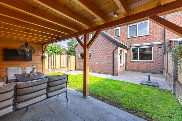 Hoekwoning te koop: de Lijsterbes 2, Didam