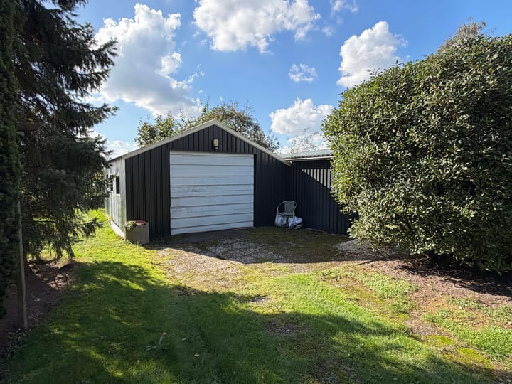 Twee-onder-één-kap te koop: Oosterveldsestraat 136, Emmen