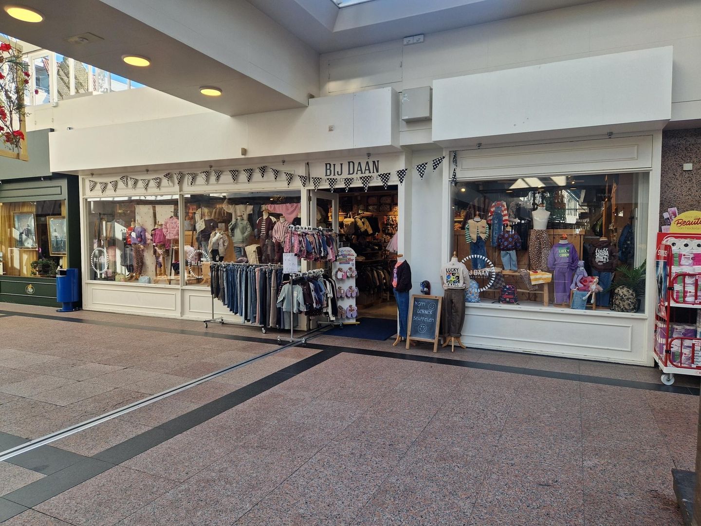 Bekijk foto 2 van Marktpromenade 22