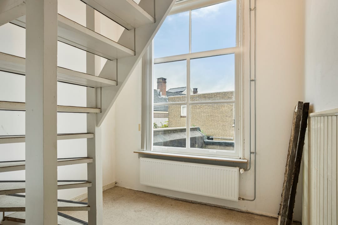 Photo 11 of Zuidsingel 10-A