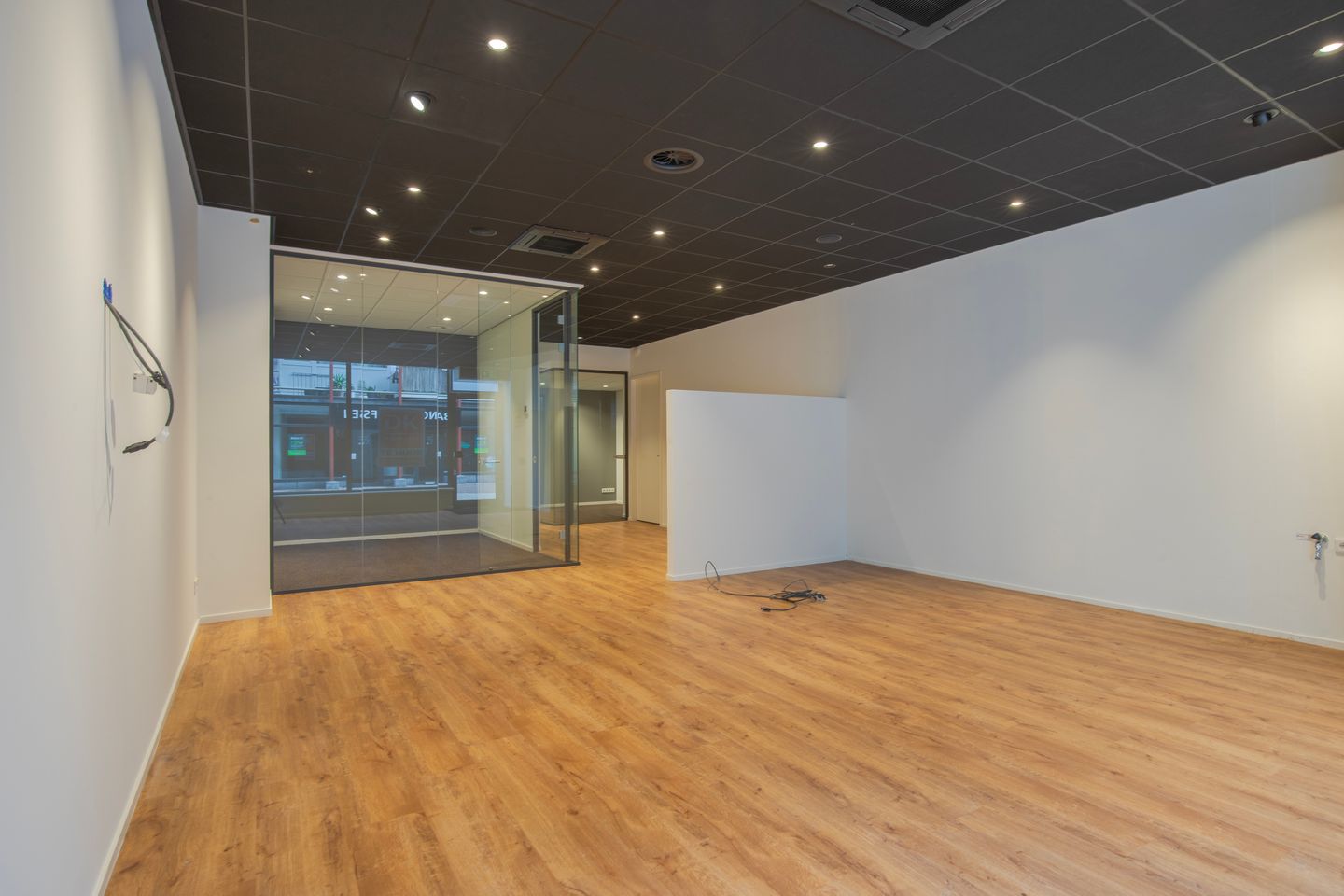 View photo 2 of Koningstraat 25