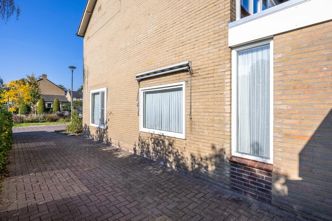 Photo 23 of Meindert Hobbemastraat 27