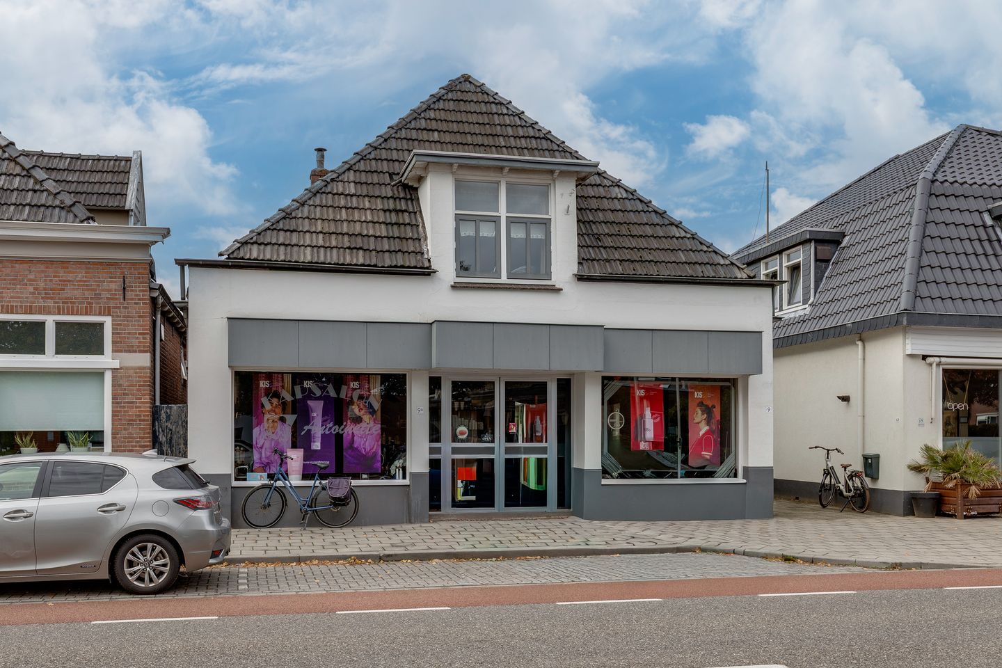 View photo 1 of Vredensestraat 9