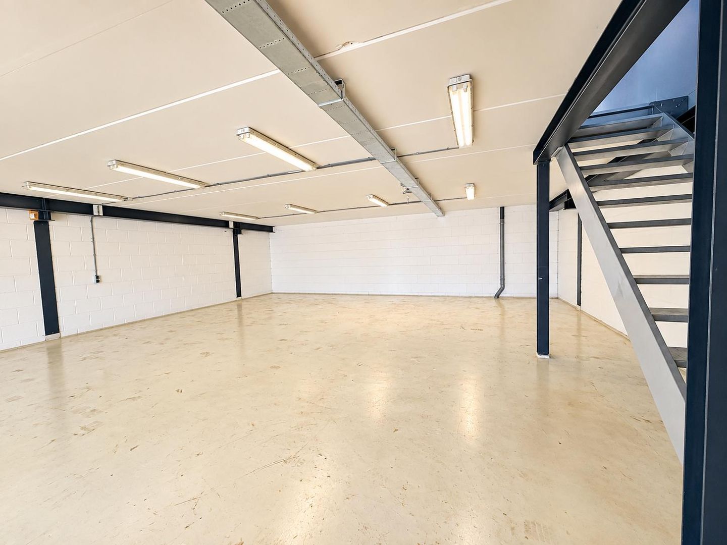Bekijk foto 3 van Parallelweg 128-B