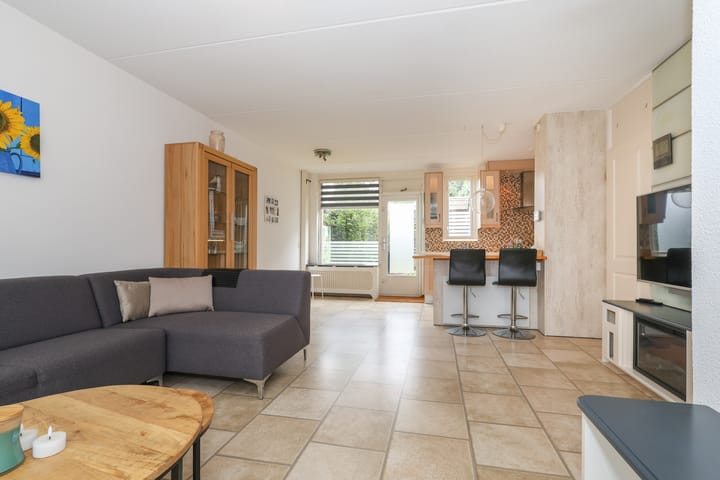 Tussenwoning te koop: Marter 106, Hellevoetsluis