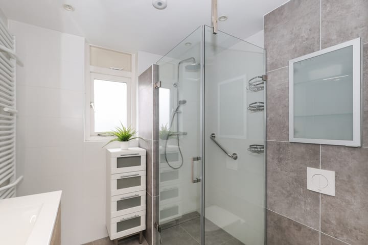 Tussenwoning te koop: Marter 106, Hellevoetsluis