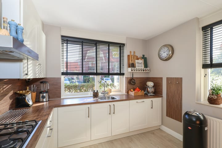 Hoekwoning te koop: Vlinderslag 32, Oostvoorne
