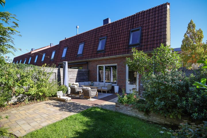 Hoekwoning te koop: Vlinderslag 32, Oostvoorne