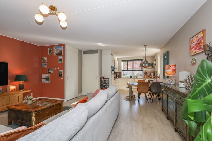 Hoekwoning te koop: Vlinderslag 32, Oostvoorne