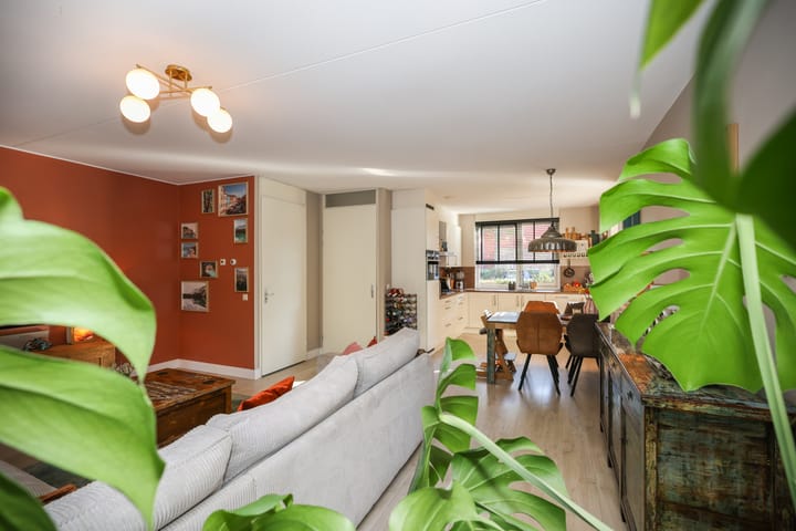 Hoekwoning te koop: Vlinderslag 32, Oostvoorne