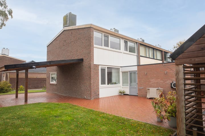 Hoekwoning te koop: Dr. Koppiusstraat 16, Ter Apel