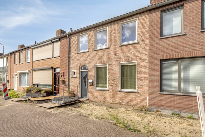 Foto 4 van Gouverneurstraat 15