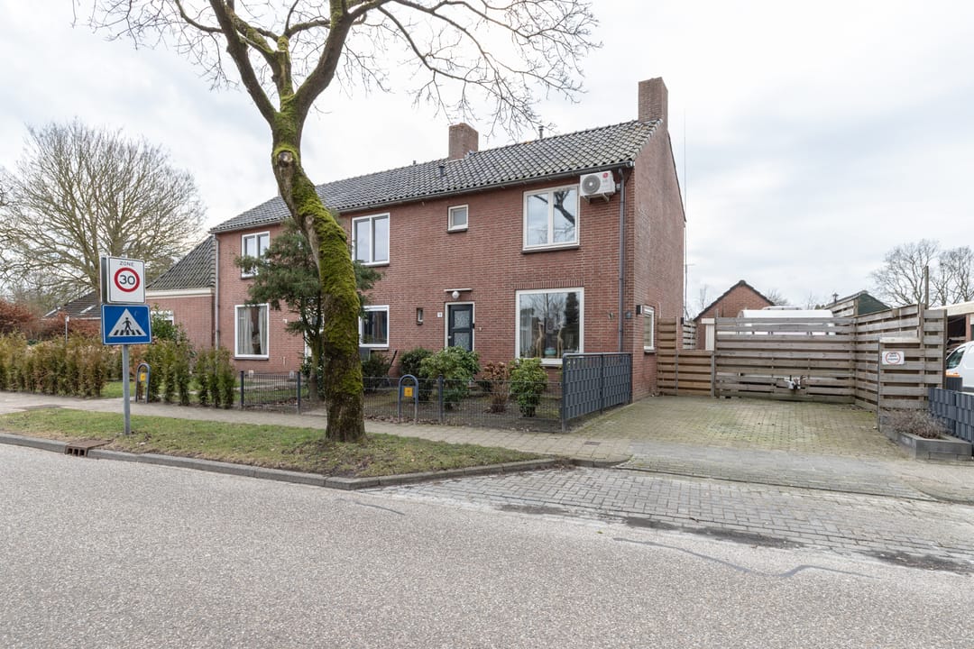 Foto 1 van Veenweg 1-B