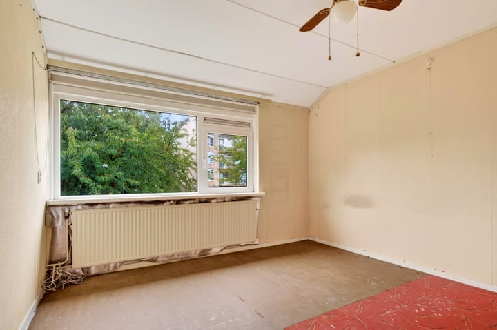 Tussenwoning te koop: Middachtensingel 25, Arnhem