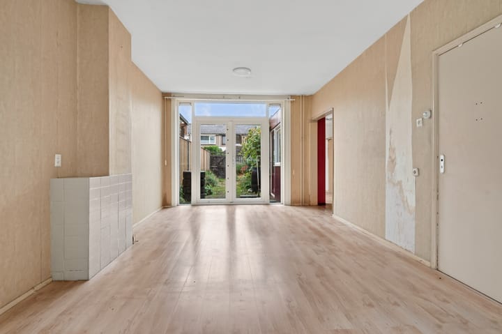 Tussenwoning te koop: Middachtensingel 25, Arnhem