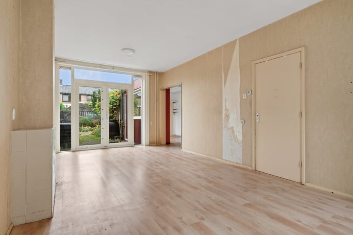 Tussenwoning te koop: Middachtensingel 25, Arnhem