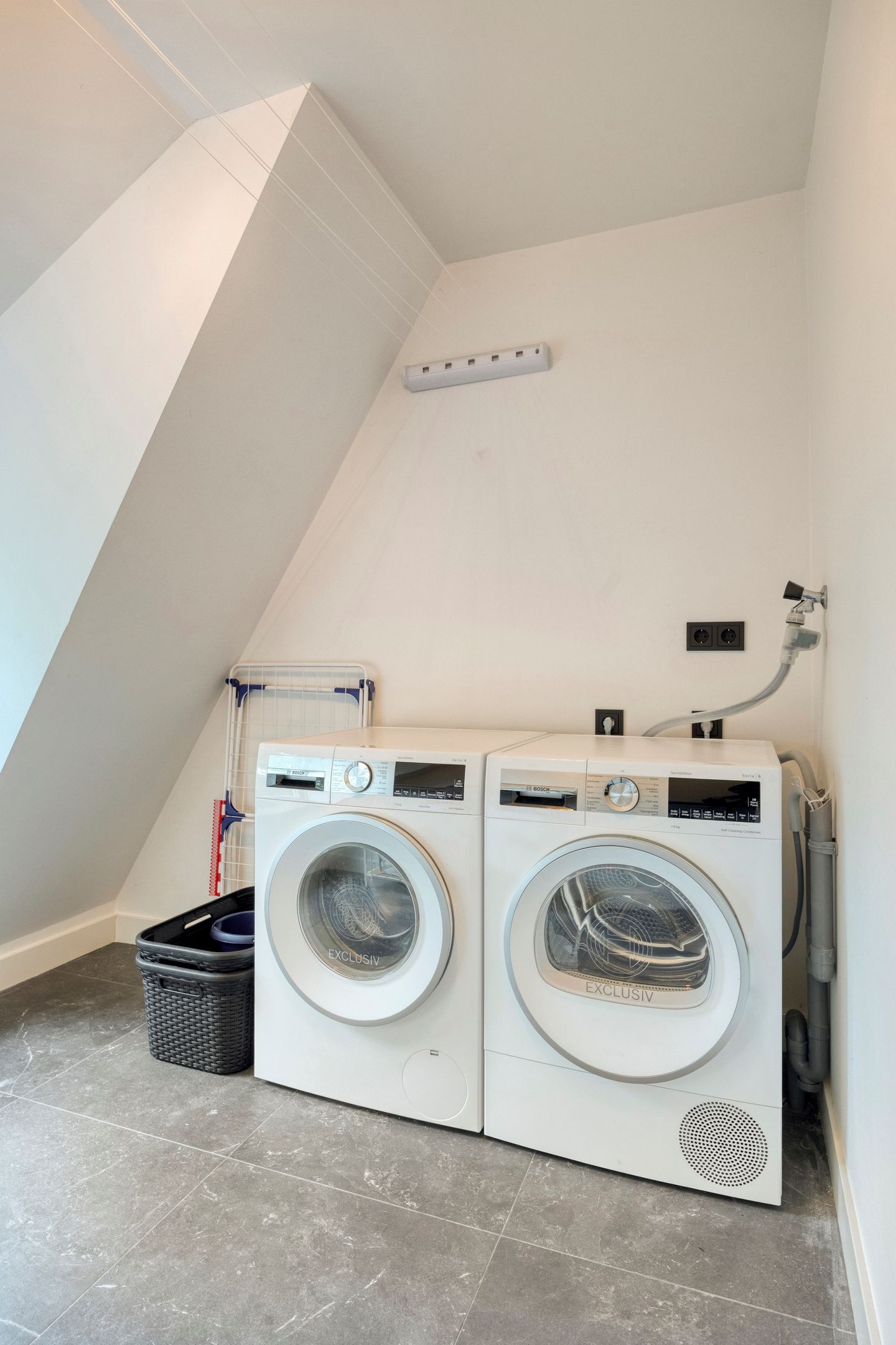 Photo 55 of Spoorstraat 5