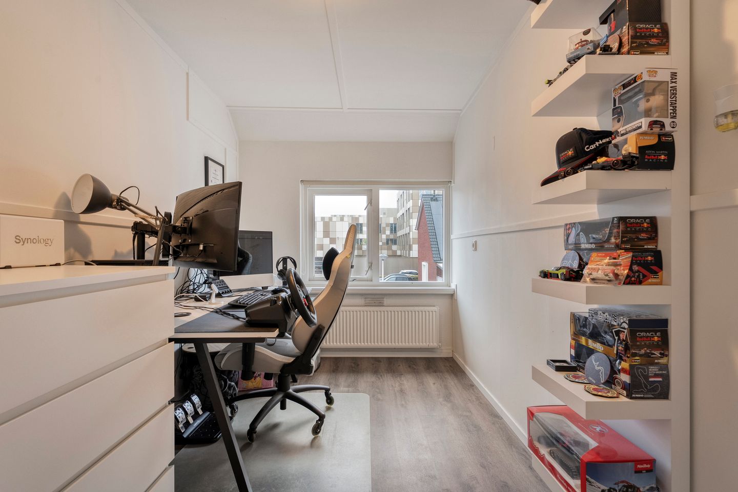 Photo 25 of Leliestraat 8
