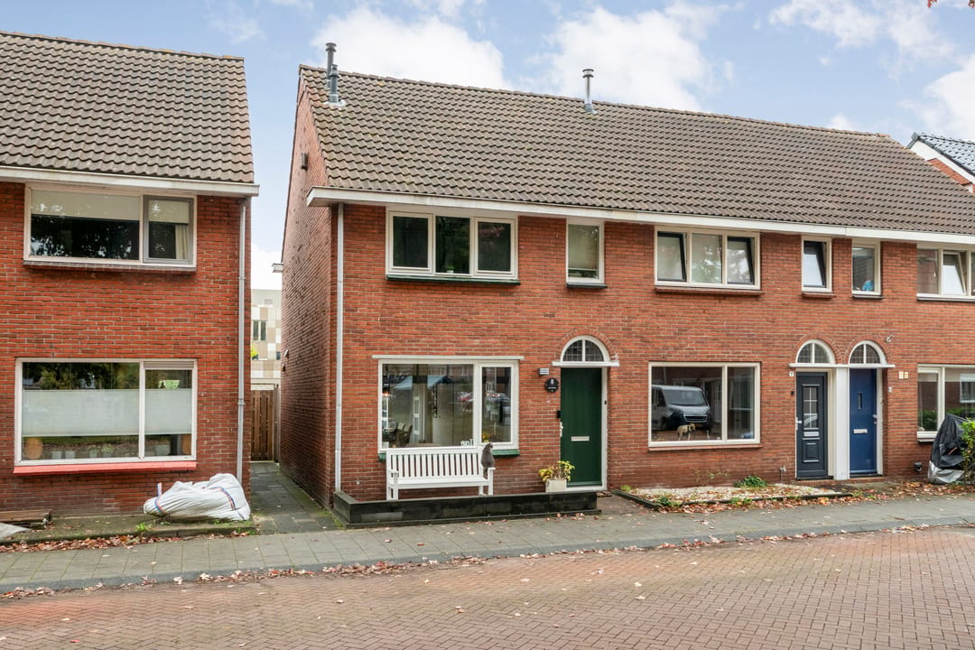 Photo 41 of Leliestraat 8