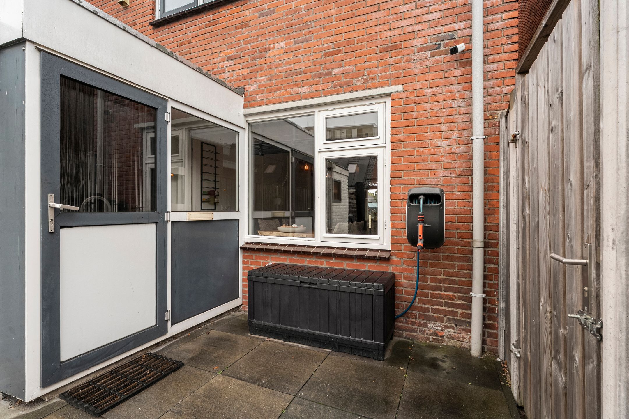 Photo 33 of Leliestraat 8