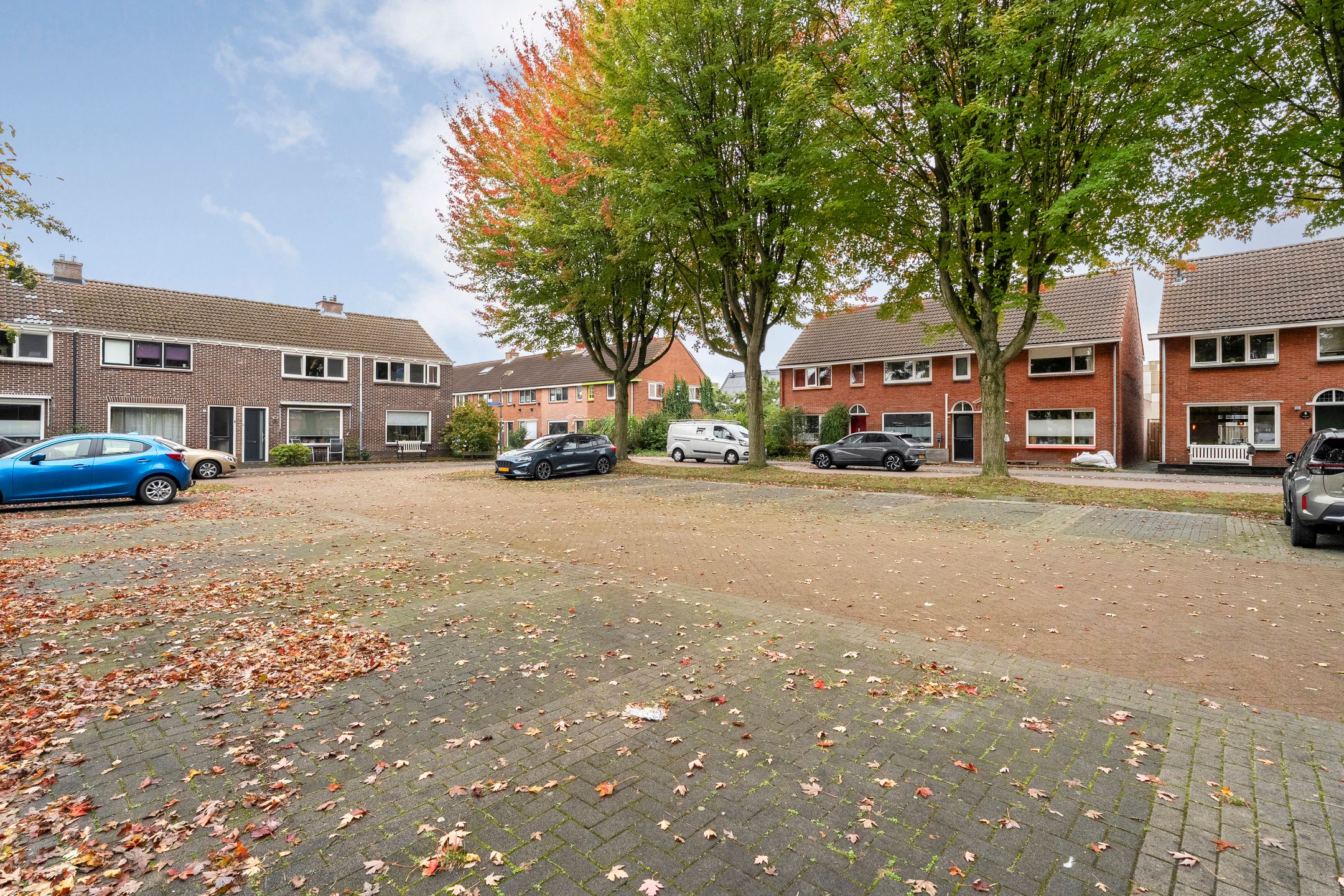 Photo 45 of Leliestraat 8