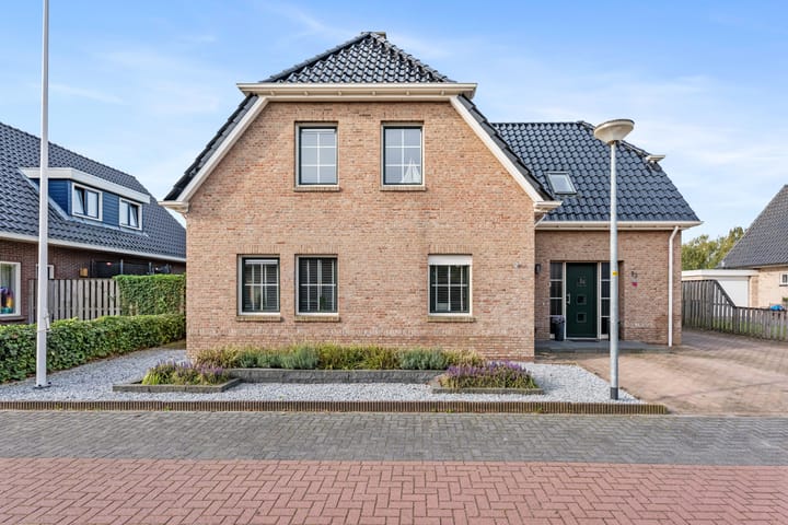 Vrijstaande woning te koop: Meerkoet 13, Oude Pekela