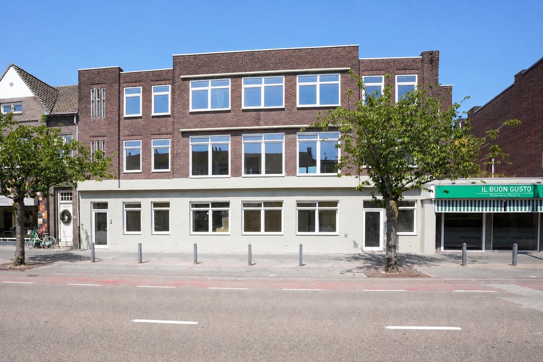 Foto 1 van Rijksweg Centrum 50-A
