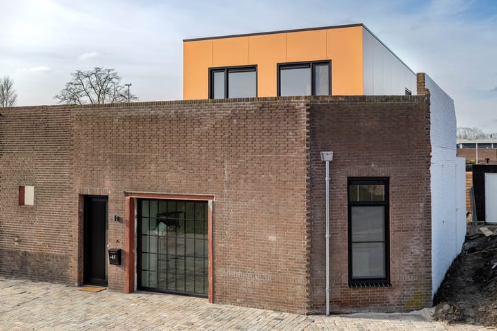 Photo 2 of Cardinaalstraat 45