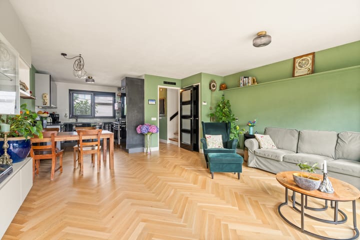 Photo 2 of G. Molstraat 7