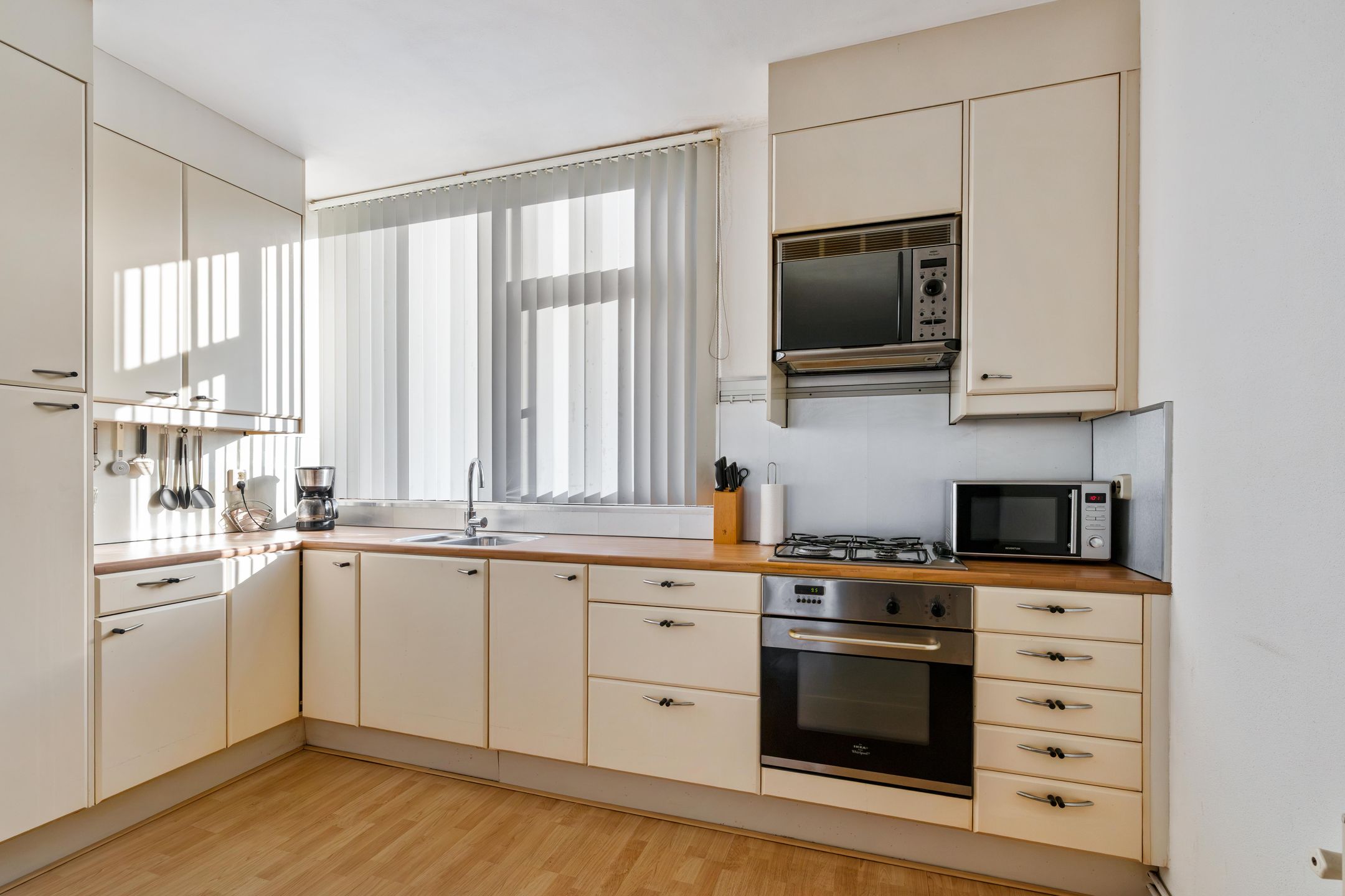 Photo 21 of Lichtboei 118
