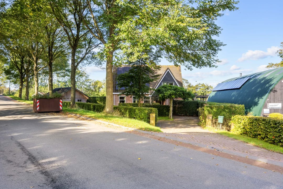 Photo 56 of Hoofdweg 24