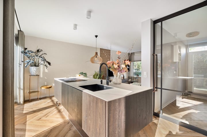 Tussenwoning te koop: Beethovenlaan 100, Schagen