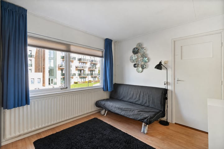 Tussenwoning te koop: Beethovenlaan 100, Schagen