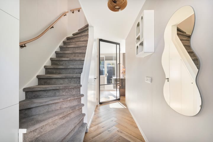 Tussenwoning te koop: Beethovenlaan 100, Schagen