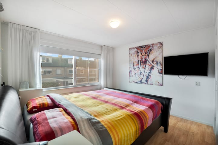 Tussenwoning te koop: Beethovenlaan 100, Schagen