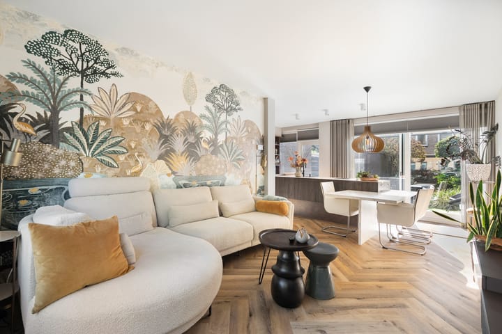 Tussenwoning te koop: Beethovenlaan 100, Schagen