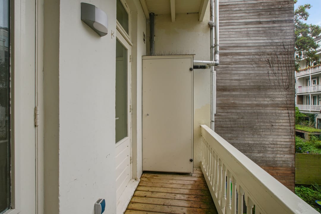 Photo 22 of Brederodestraat 86-1